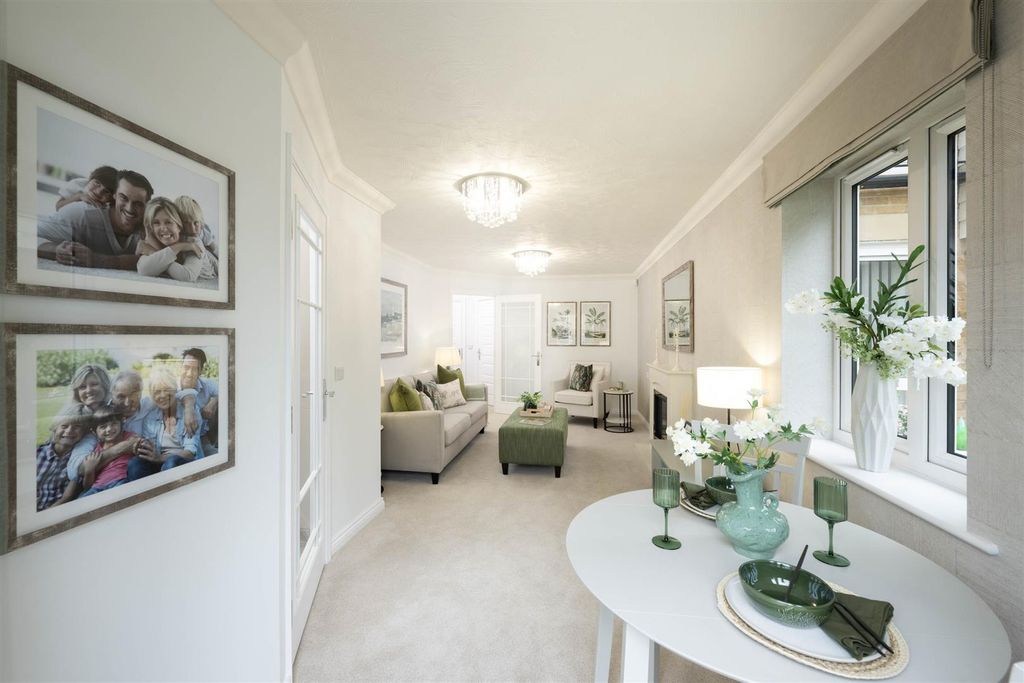 Property photo 3 of 12 Open Plan