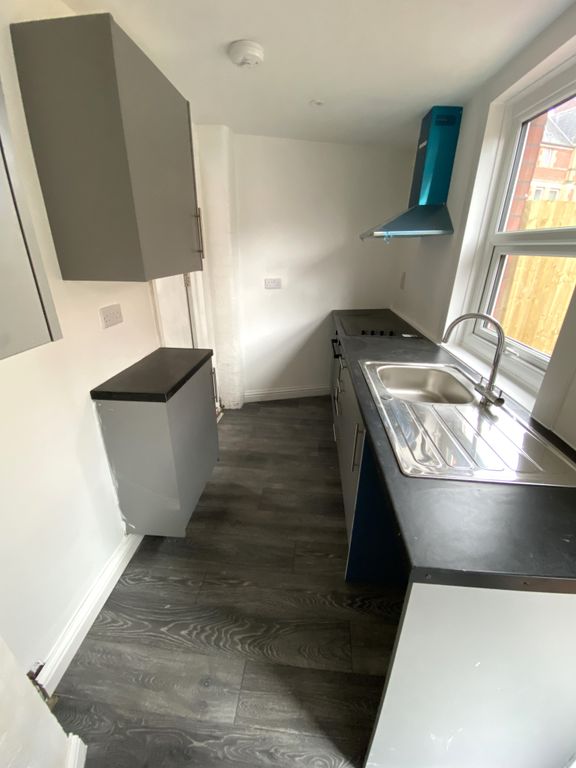 Property photo 1 of 2