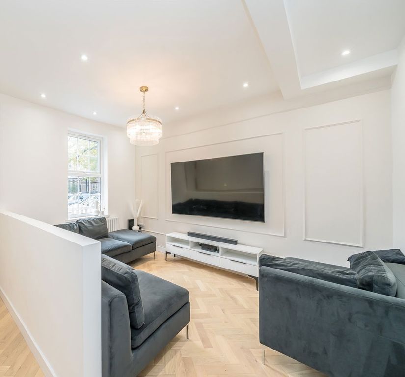 Property photo 2 of 7