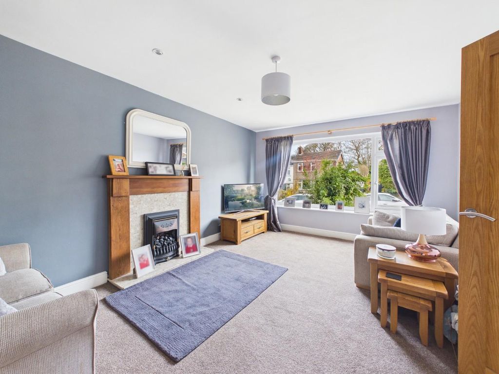 Property photo 3 of 23 Cam04899G0-Pr0331-Still002.Jpg