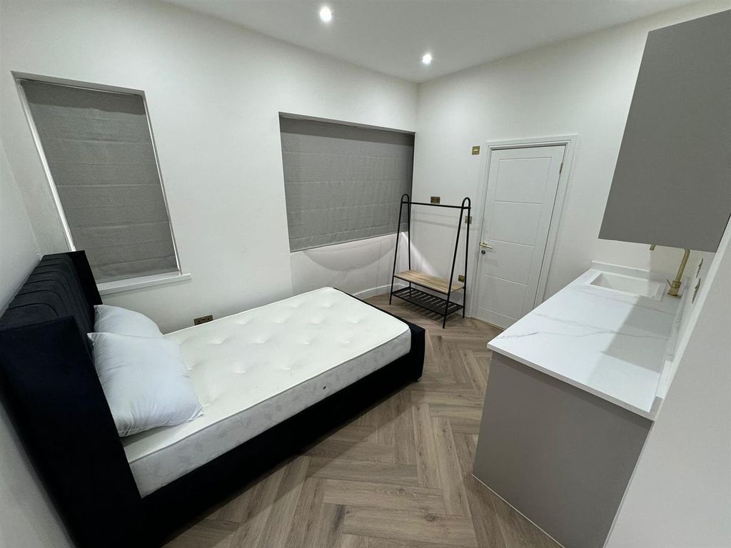 Property photo 1 of 3 56E6345A-1Df9-4970-8Cdb-41E143899F37.Jpg