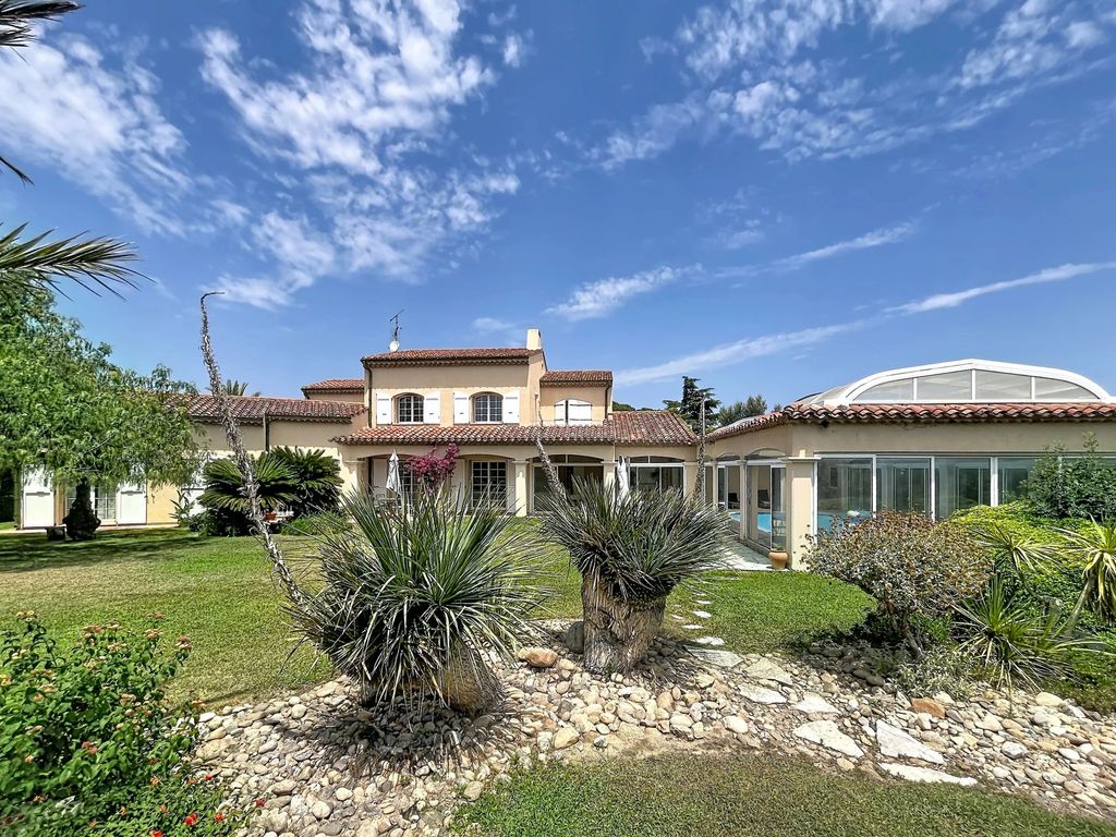 Property photo 1 of 16 Main Exterior View