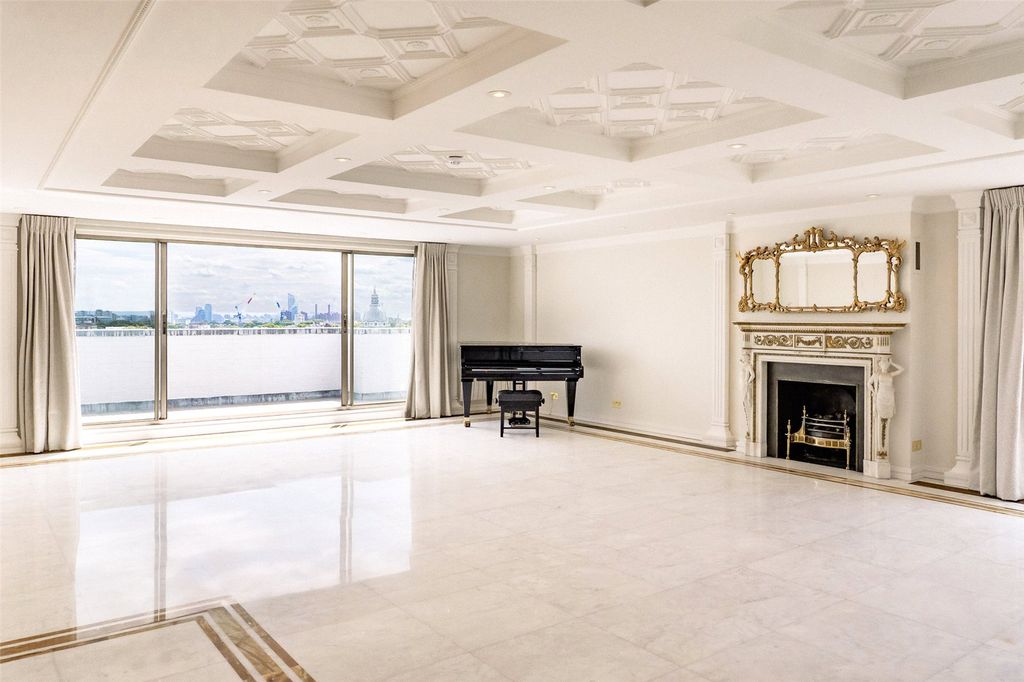 Property photo 1 of 9 Drawing Room