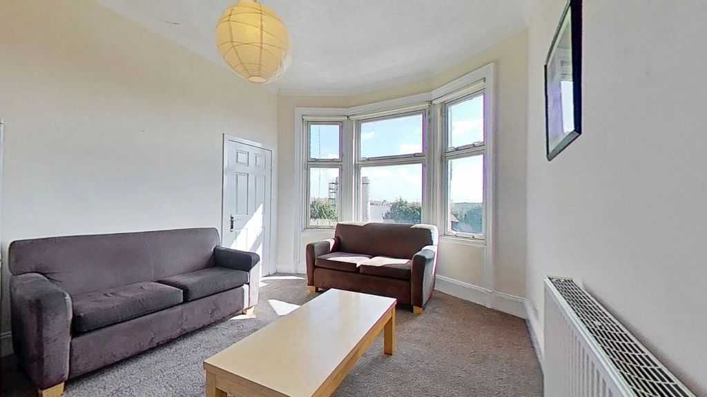 Property photo 2 of 10 Photo 2