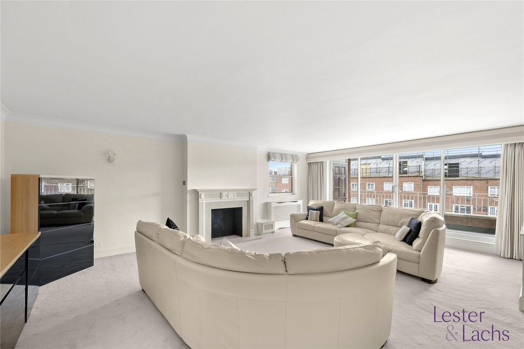 Property photo 2 of 28 Picture No. 01