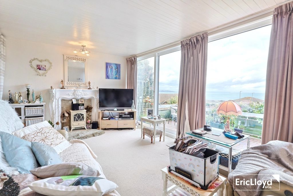 Property photo 3 of 18 Photo 14