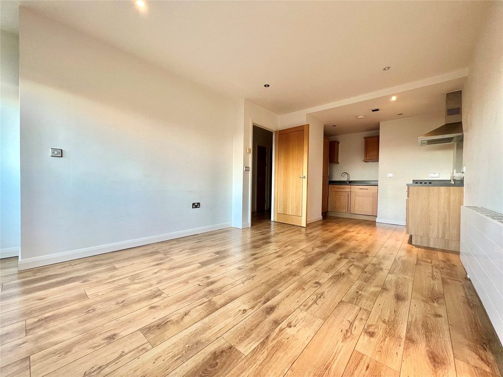 Property photo 3 of 11 Picture No. 09