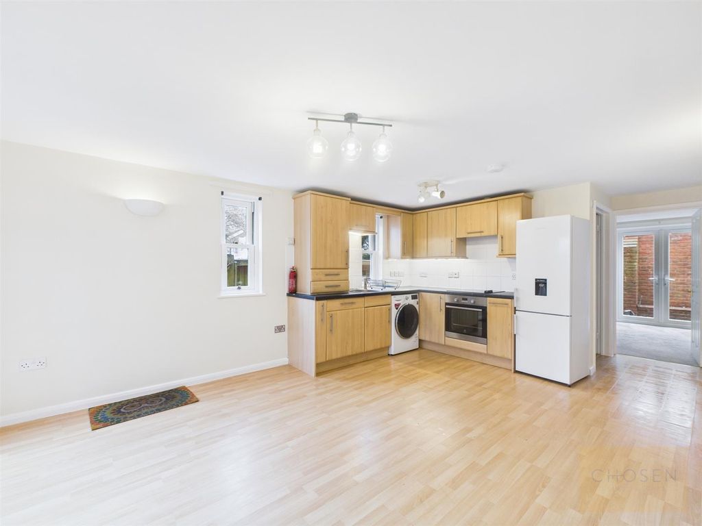 Property photo 3 of 6 Cam01118G0-Pr0405-Still001.Jpg