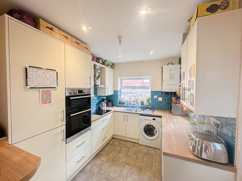 Property photo 2 of 26 Photo 16