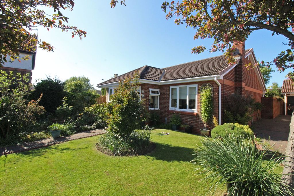 Property photo 2 of 25