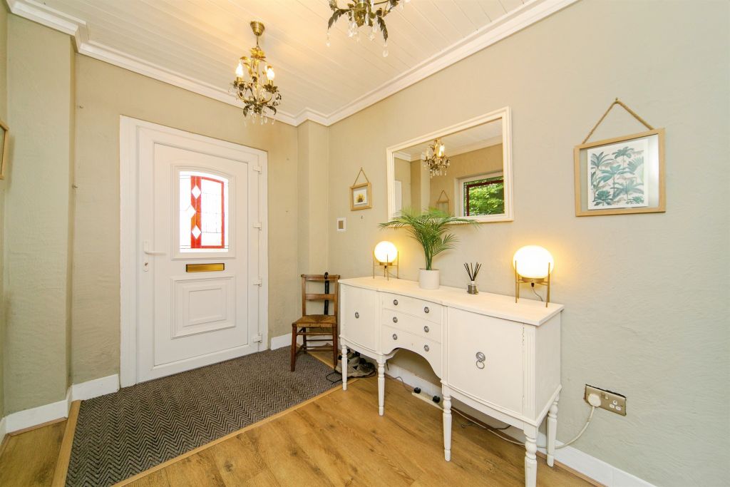 Property photo 3 of 34
