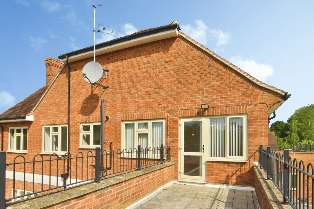 Property photo 2 of 15 Pbox-Img.Jpg