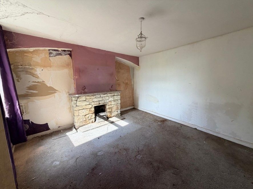 Property photo 2 of 25