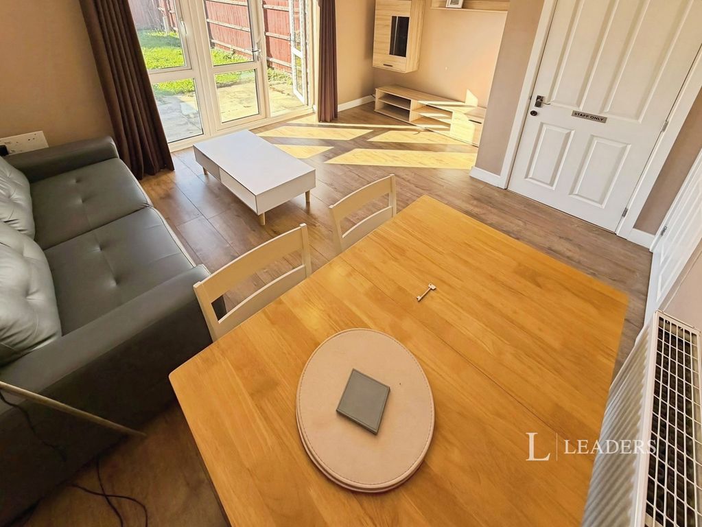Property photo 2 of 10 Living Room