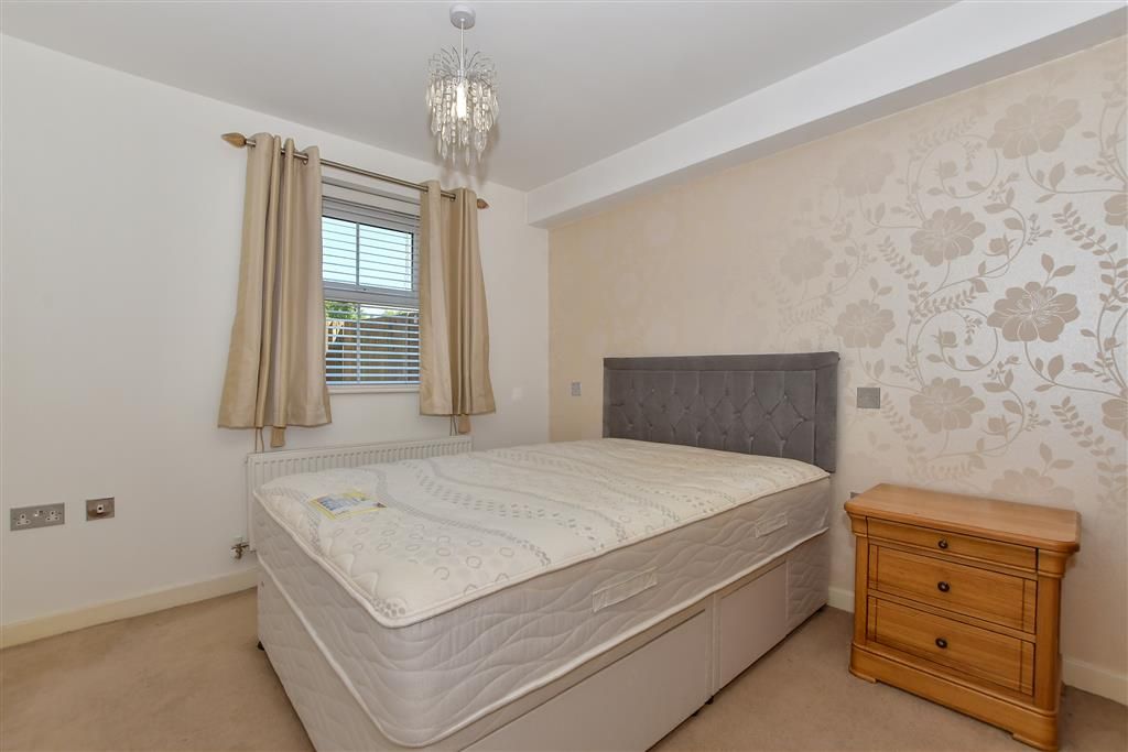Property photo 3 of 7 Bedroom