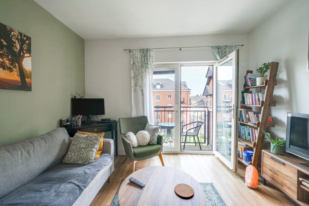 Property photo 2 of 15