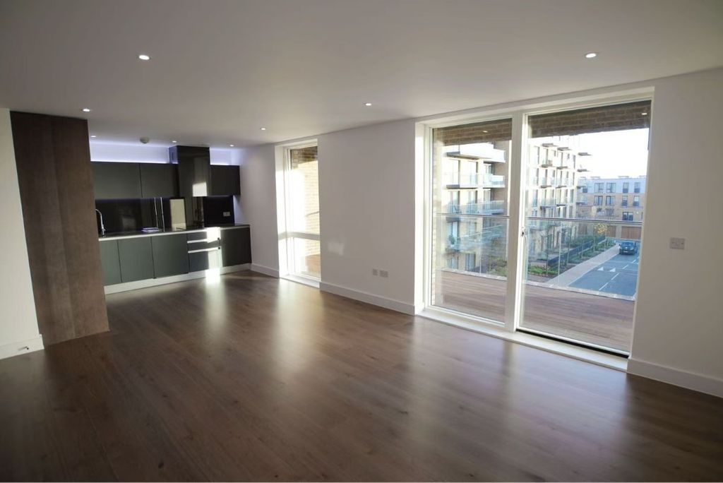 Property photo 2 of 9