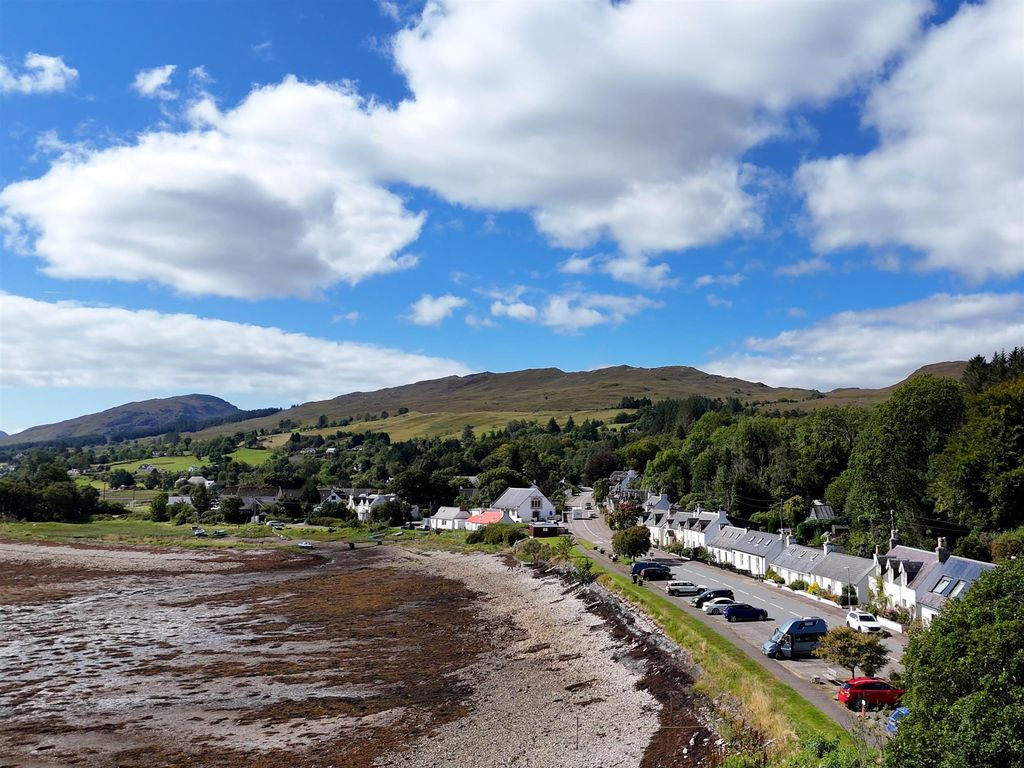 Property photo 2 of 14 Photo 1