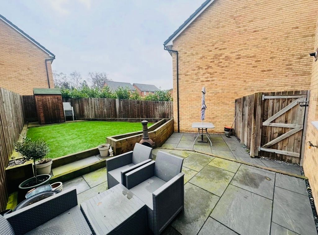 Property photo 3 of 3