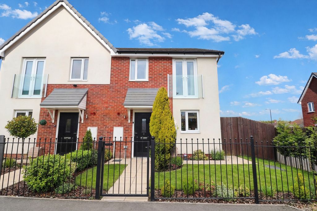 Property photo 1 of 22