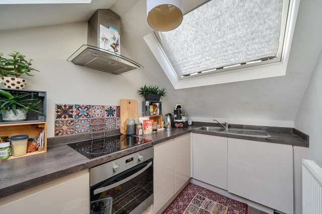 Property photo 2 of 19 Kitchen