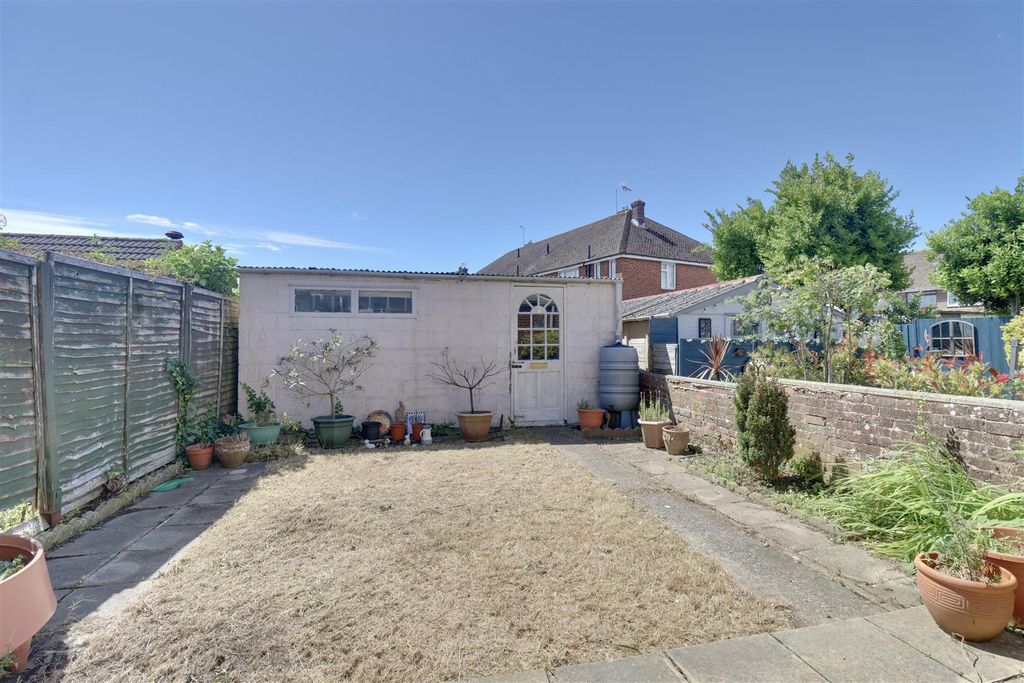 Property photo 3 of 17 403083De-Cdc6-414B-85Bc-Bc1A3339D5C1_1_201_A.Jpeg