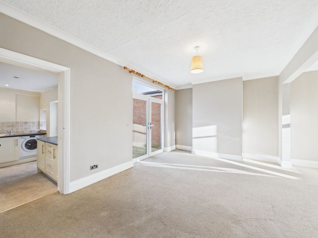 Property photo 3 of 11 4777348