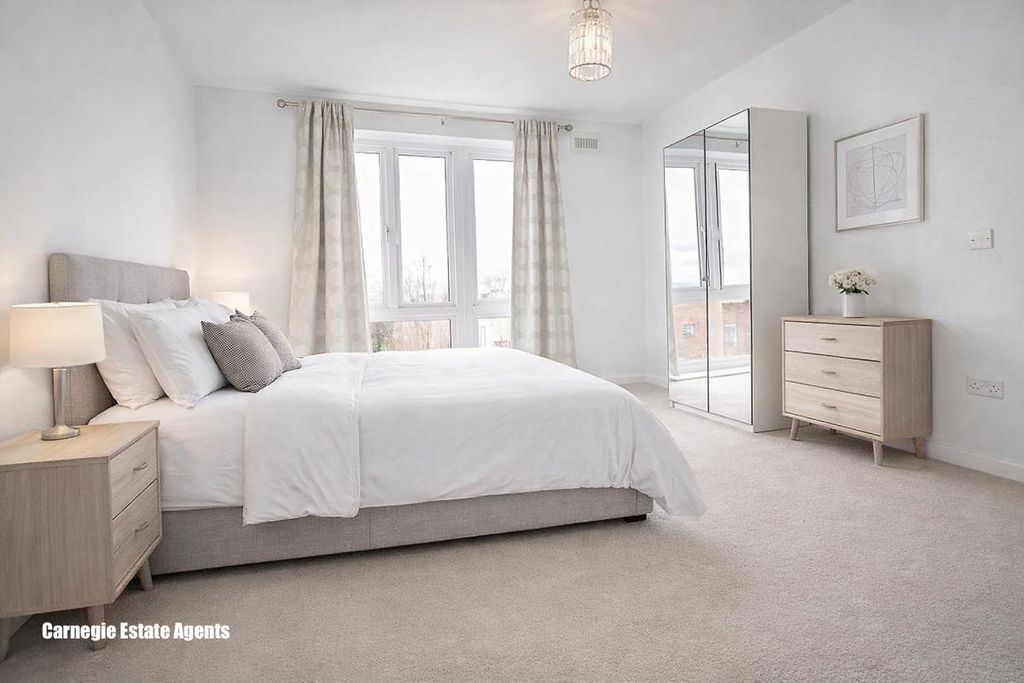 Property photo 3 of 13 Bedroom 1