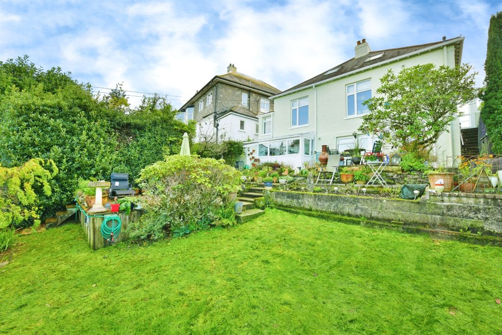 Property photo 1 of 27