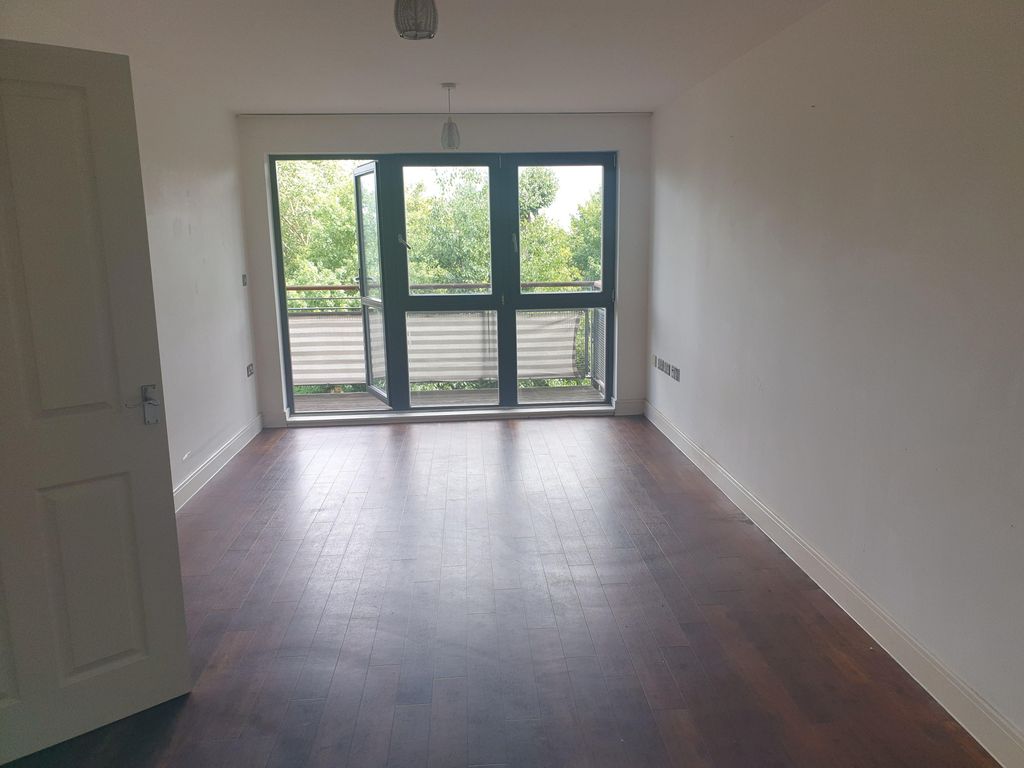 Property photo 1 of 4
