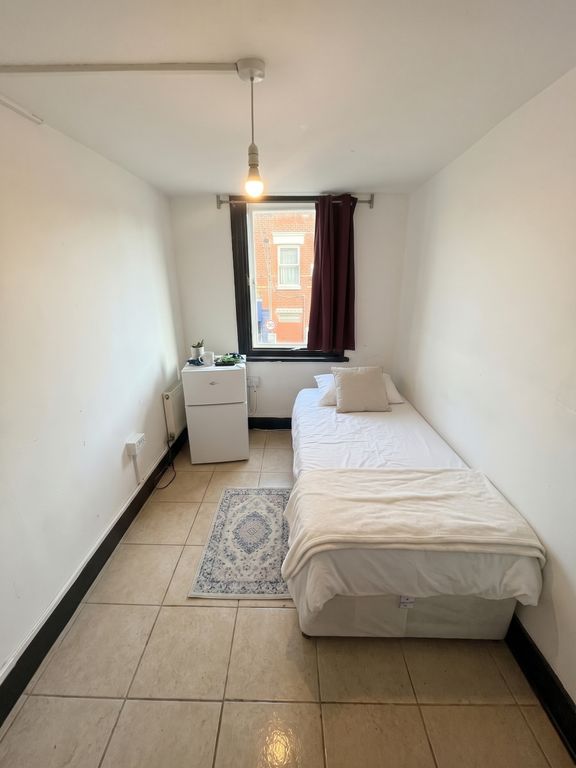 Property photo 1 of 3