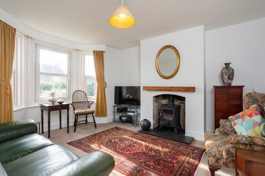 Property photo 3 of 19 Sitting Room