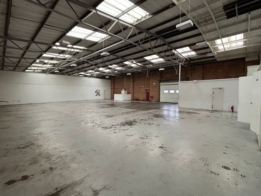 Property photo 3 of 8