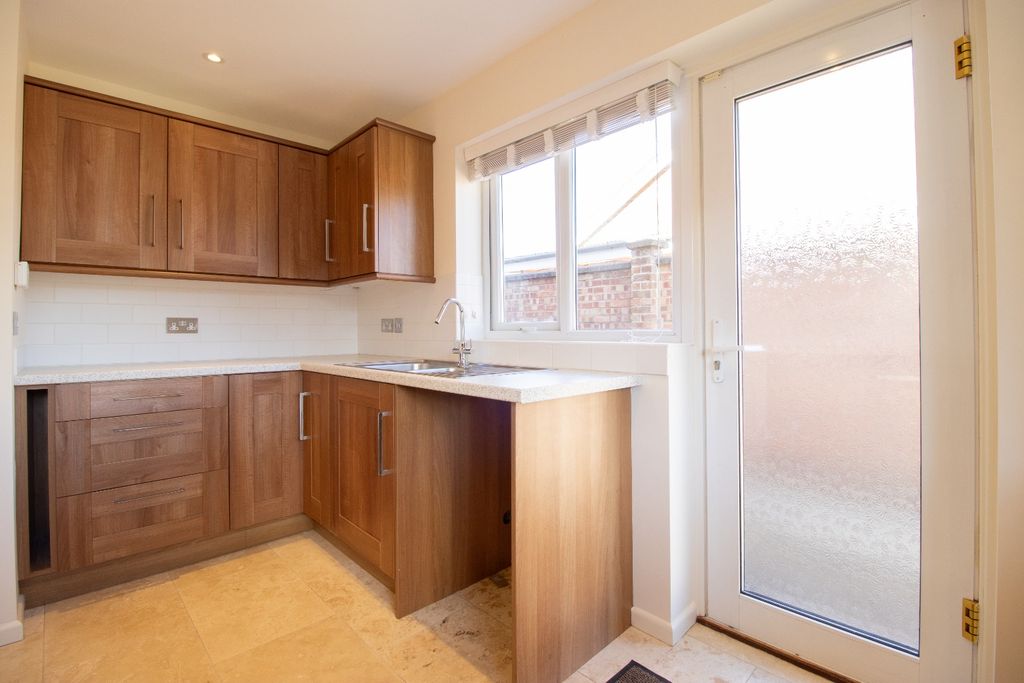 Property photo 3 of 16 5602287