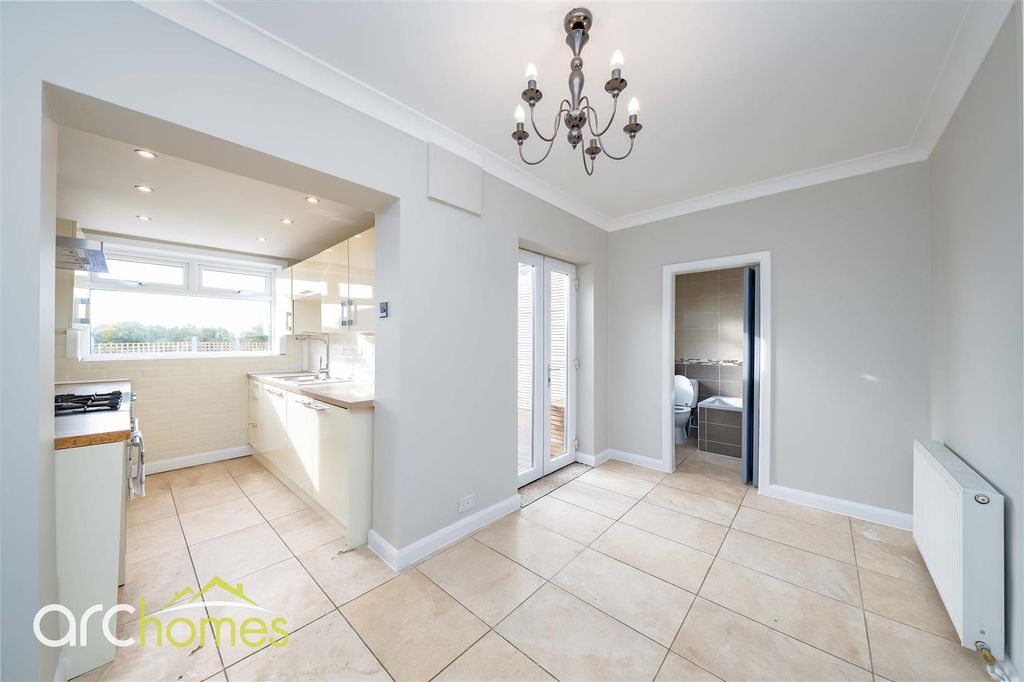 Property photo 3 of 28 Dsc03597-Edit.Jpg