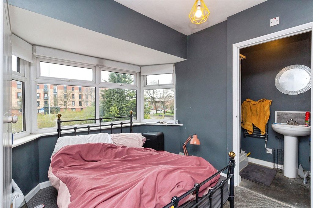 Property photo 3 of 16 Picture No. 05