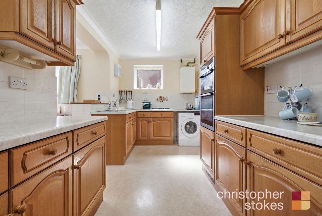 Property photo 3 of 15 5211895