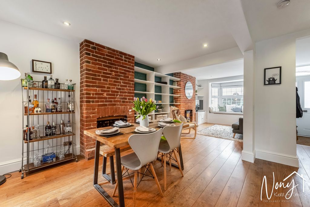 Property photo 2 of 27 Ph12_6489917 - Copy