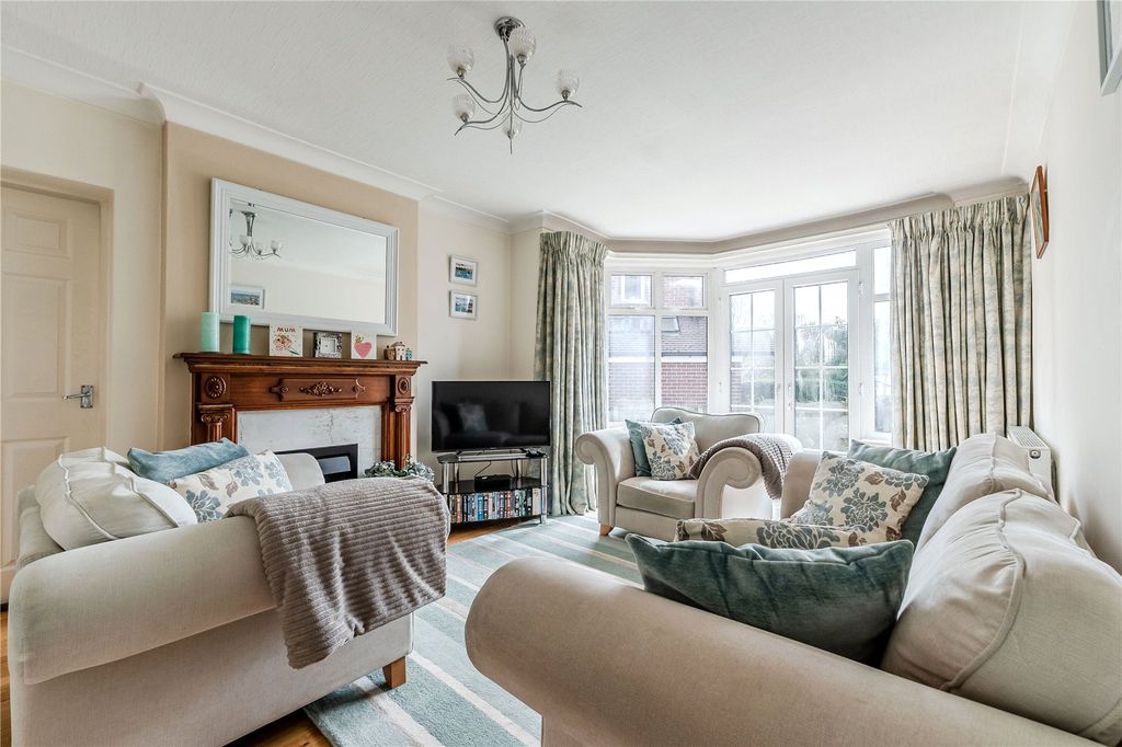 Property photo 3 of 24 Picture No. 06