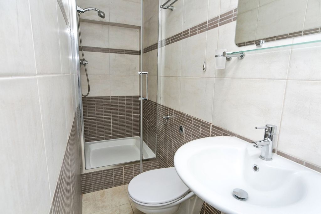 Additional image 9 of 3 bed flat for saleGarth Court, Abbey Road, Llandudno, Conwy LL30