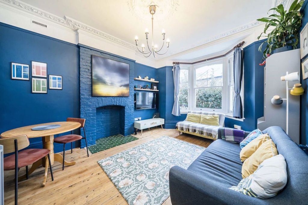 Property photo 2 of 7