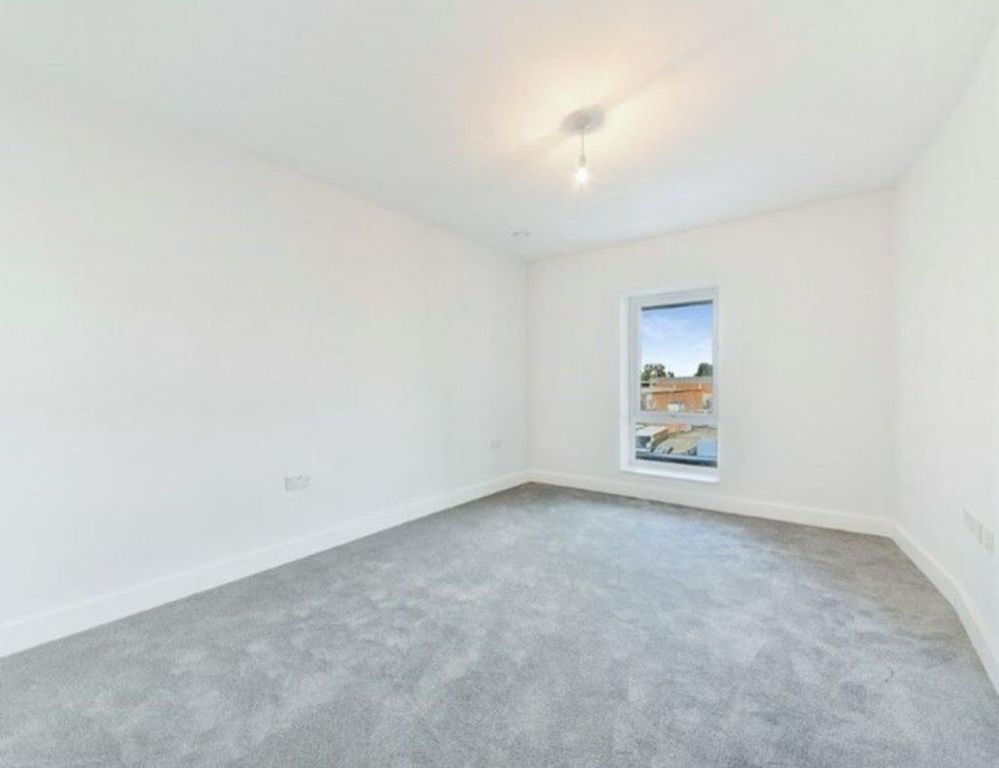 Property photo 2 of 3 Gallery