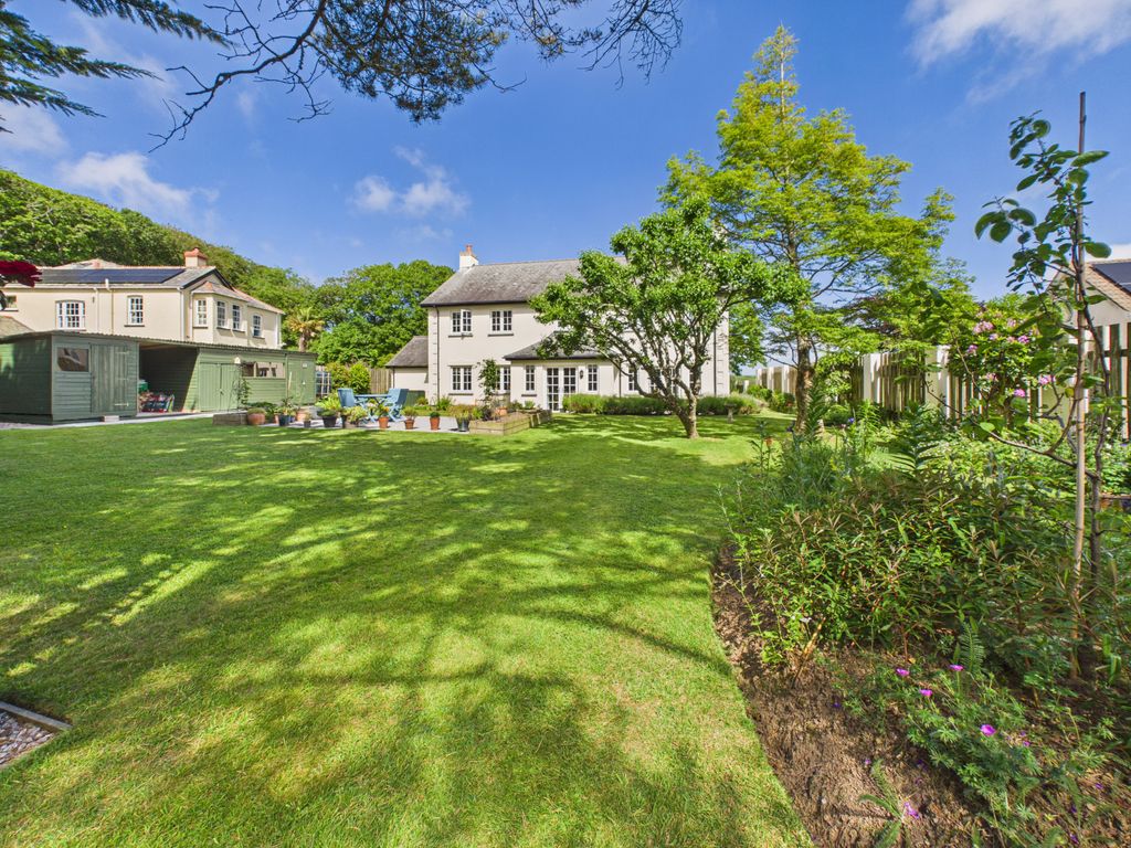 Property photo 2 of 30