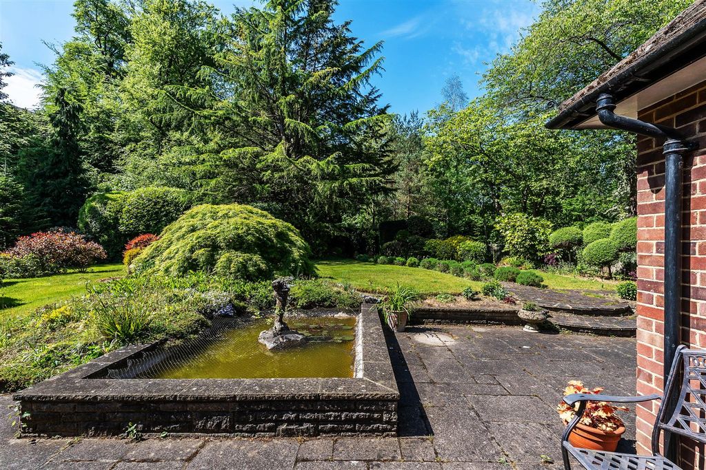 Additional image 26 of 3 bed detached house for saleWoodhurst Park, Oxted RH8