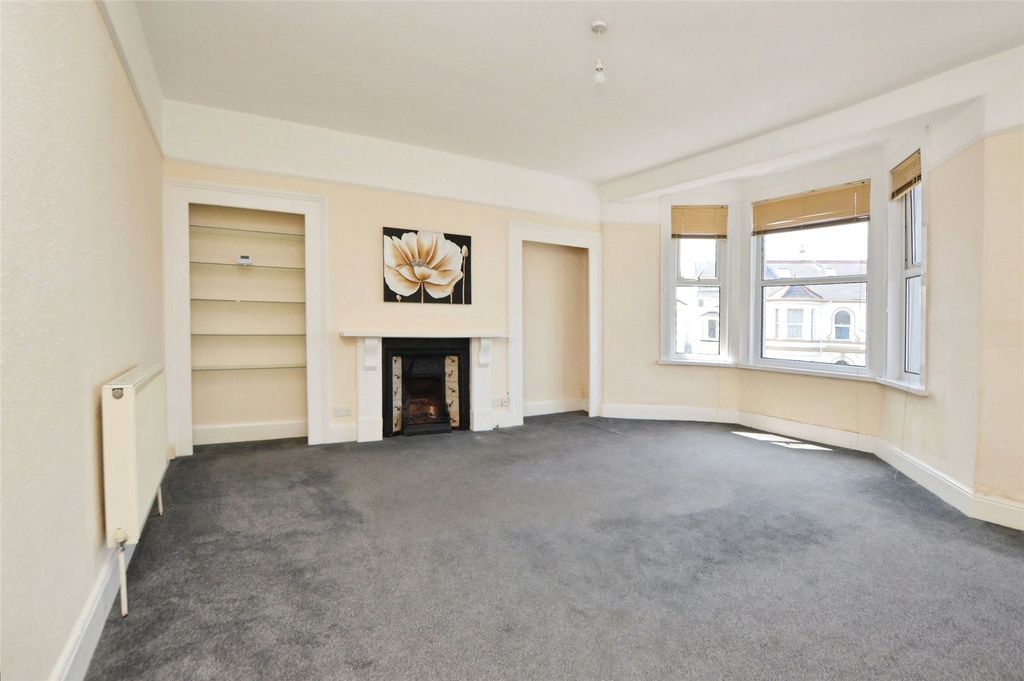 Property photo 3 of 12 Picture No. 12