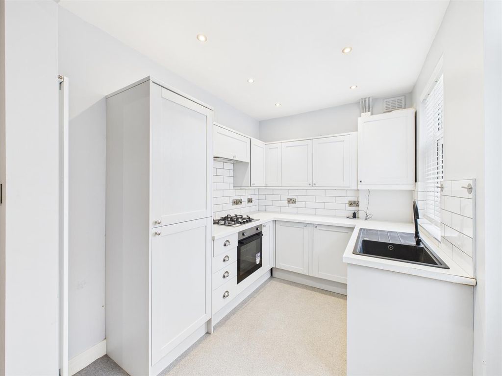 Property photo 3 of 7 Cam04063G0-Pr0068-Still003.Jpg