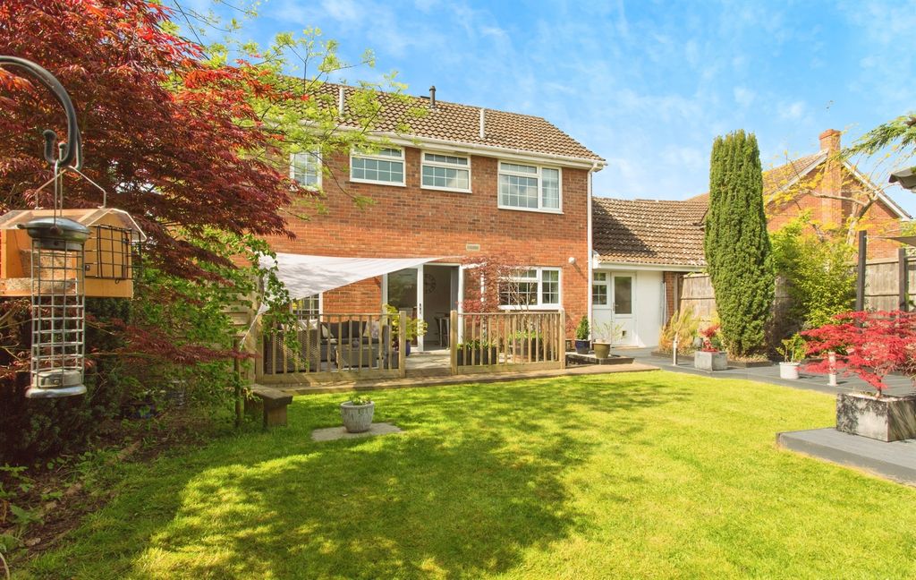 Property photo 1 of 16