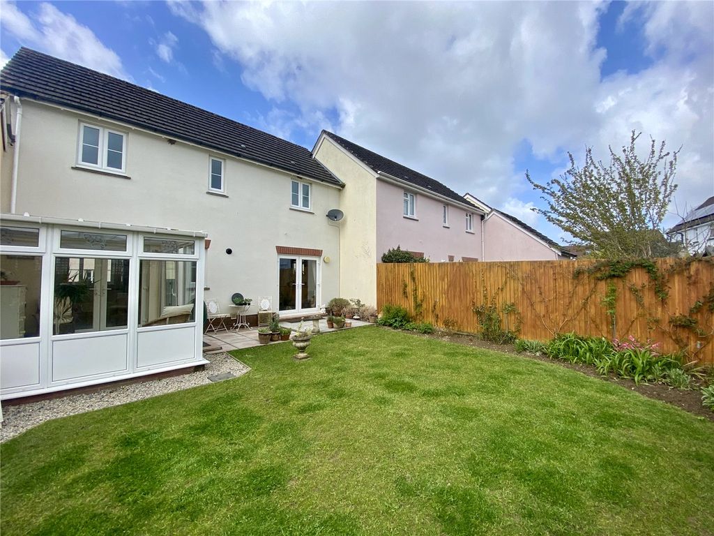 Property photo 2 of 18 Picture No. 19