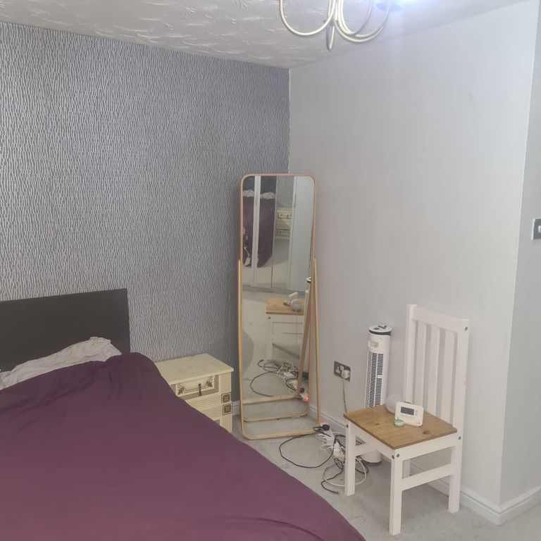 Property photo 1 of 3