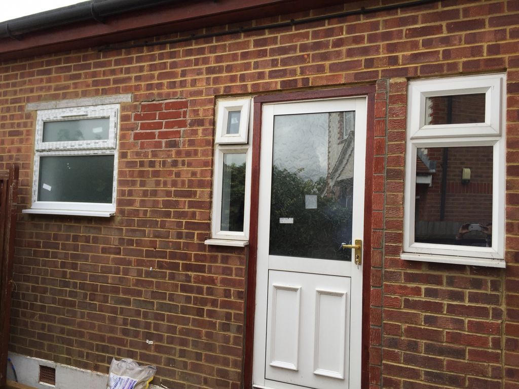 Property photo 1 of 5 Converted Ground Floor Studio